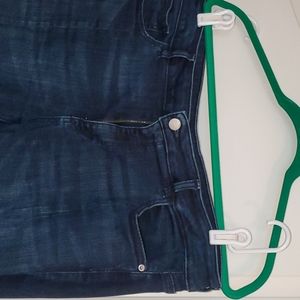 Like new DL1961 ladies dark wash jeans